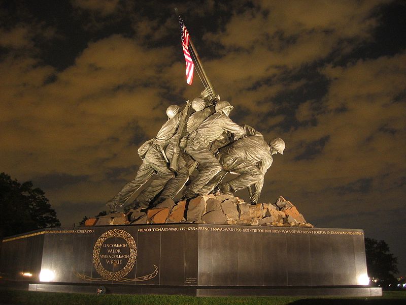 800px-USMC_War_Memorial_Night