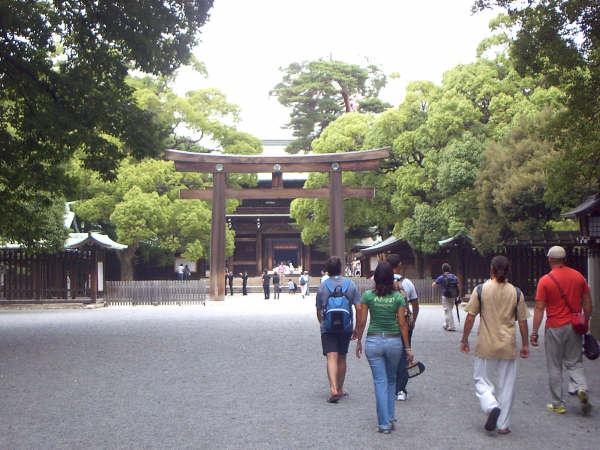 hacia templo Meiji
